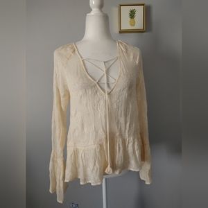 Silk Embroidered, top TJD  Blouse L size XS color beige excellent Condition Silk